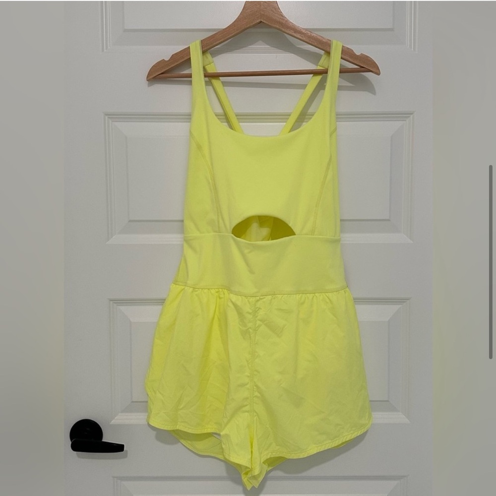 FP Movement Righteous Runsie. Size Xsmall.  NWT - Picture 5 of 6